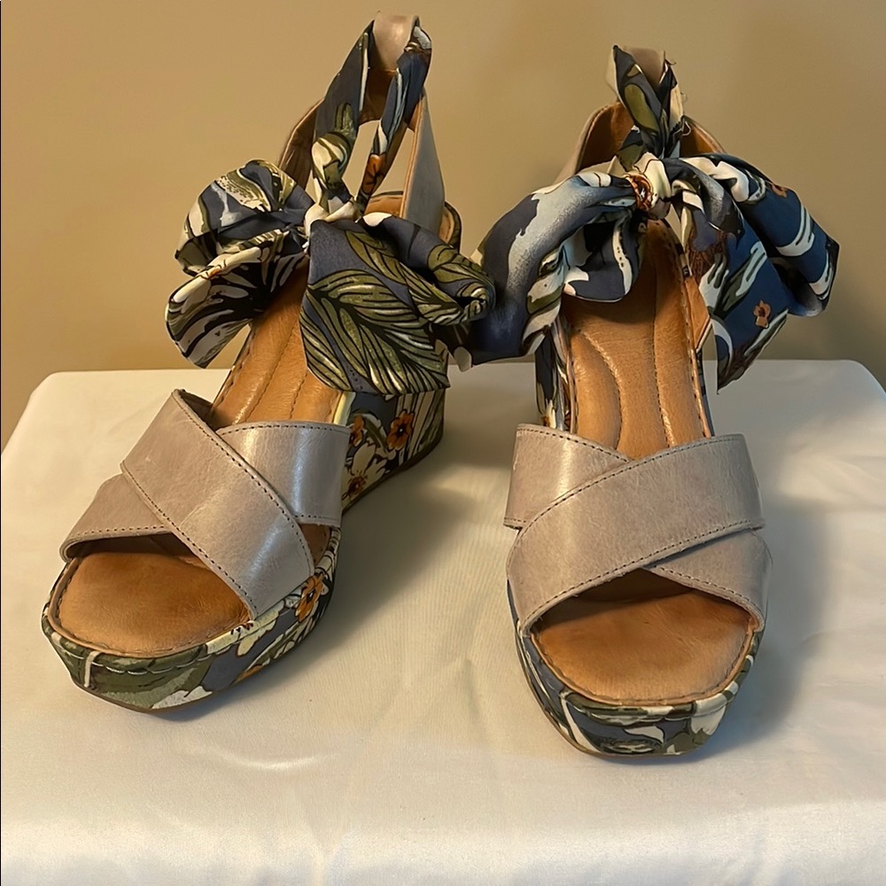 Born Cream and Blue Wedge Sandals with Fabric Wraps